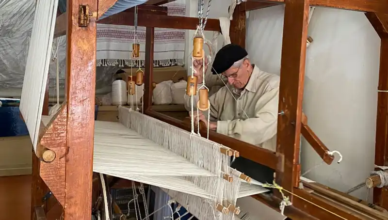 62 Yıldır İpliği Sanata Dönüştüren Usta: Mesleğine Aşk İle Bağlı