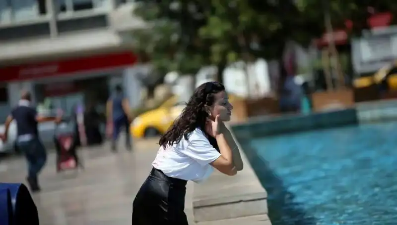 Cizre'de Sıcaklık Rekoru: Termometre 49.1 Dereceyi Gösterdi!