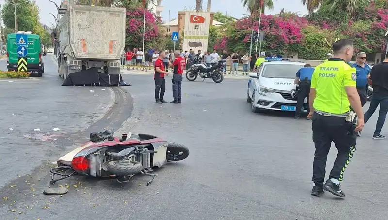 Mersin'de Feci Kaza: Biri Hayatını Kaybetti, Bir Kişi Yaralandı