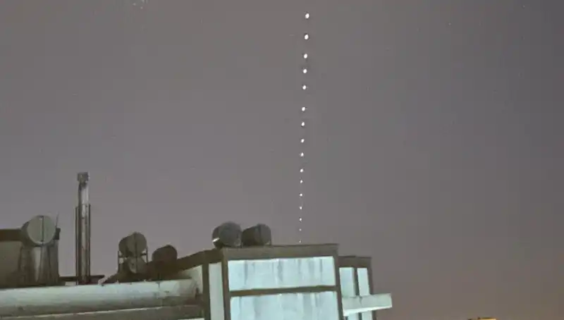 Adana'da Starlink Gökyüzünde Dans Ediyor: Heyecan Verici Anlar