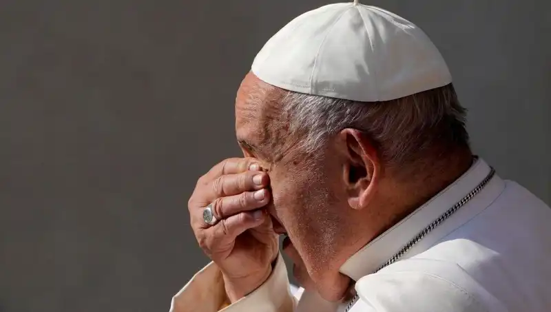 Papa Francis Hastaneden Destek Verdi: "Buradan Size Eşlik Ediyorum"