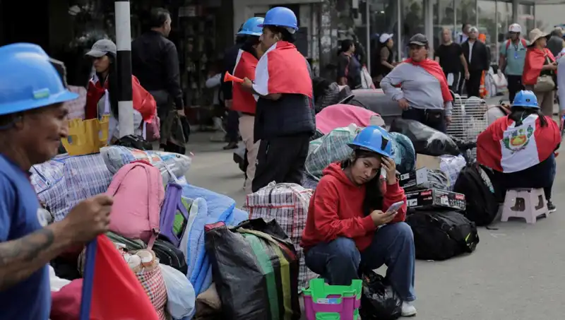 Peru'da Madenciler Sokakları Doldurdu: Grev ve Protestolar Yükseliyor