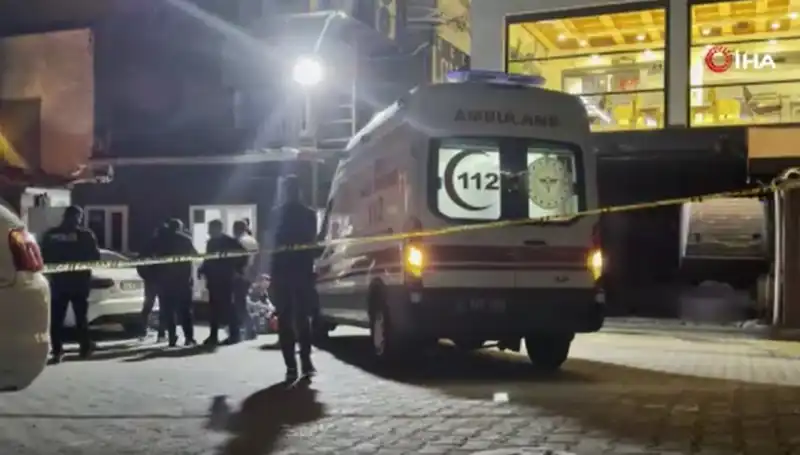 Gece Kulübü Önünde Alacak Verecek Cinayeti: İki Kişi Hayatını Kaybetti