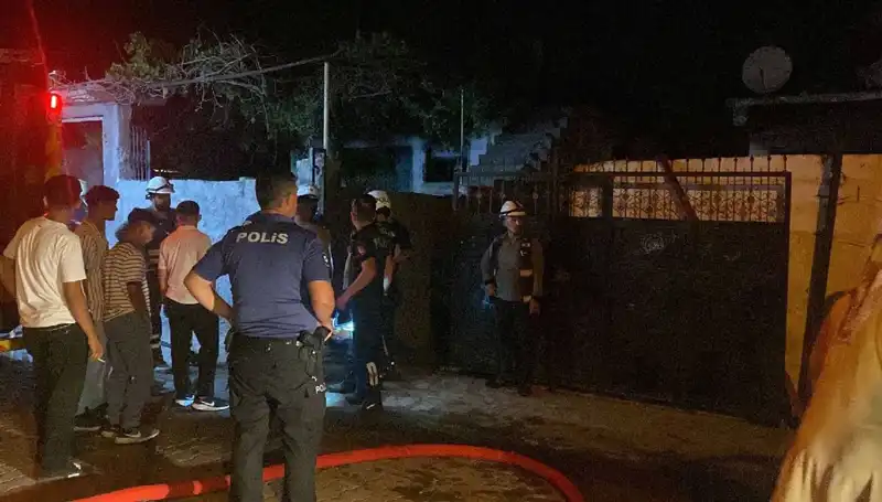 Ailesinin Evini Yaktı: Gencin Eylemi sonrası Polisin Müdahalesi