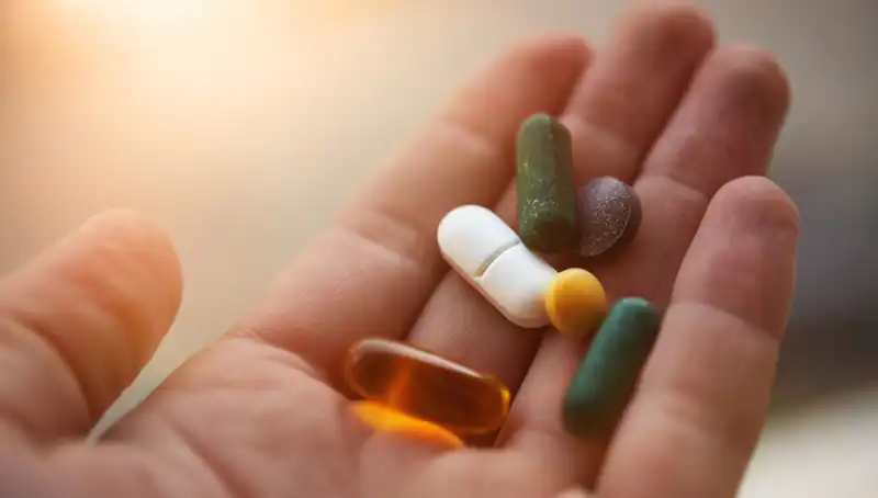 ABD'li Doktordan Şok Uyarı: Bu 3 Vitamin Takviyesinden Kesinlikle Uzak Durun!