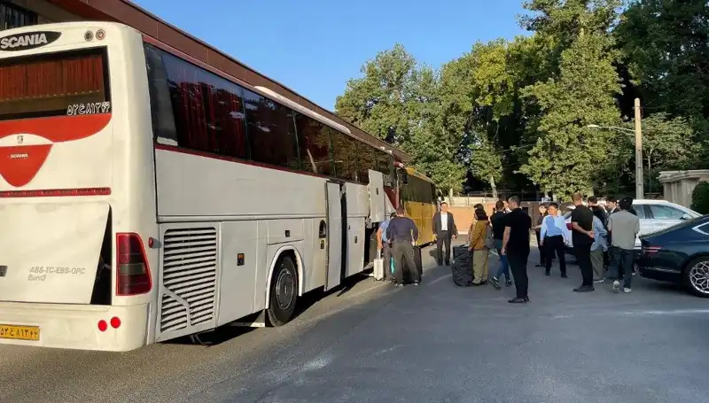 Şiraz'da Otobüs Devrildi: 21 Kişi Hayatını Kaybetti