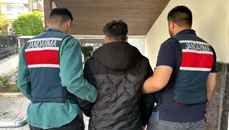 Türkiye'de Dolandırıcılık Operasyonu: 4 İlde 35 Kişi Tutuklandı