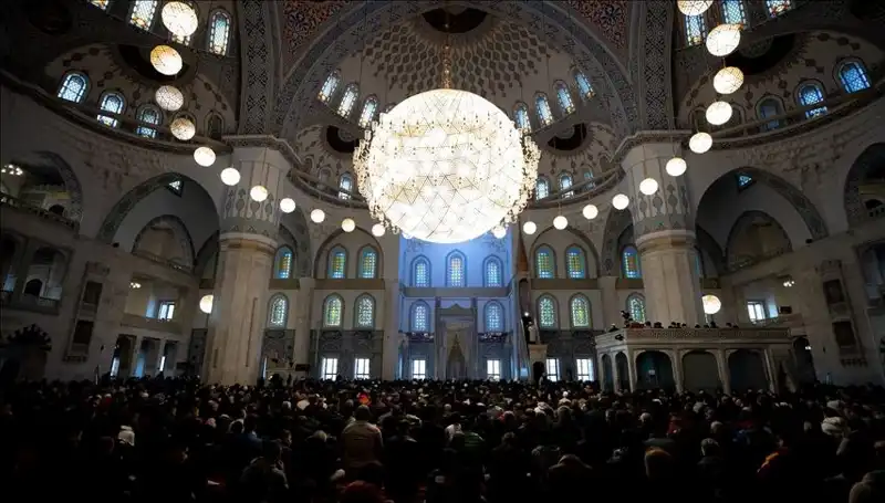 Safer Ayı Nedir? İslam Takviminde Önemli Günler ve Anlamları