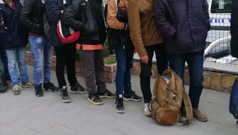 Edirne'de 10 Düzensiz Göçmen Operasyonu: Detaylar ve Son Gelişmeler