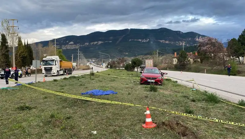 Karabük'te Büyük Trajik Olay: Dört Kişilik Aile Trafik Kazasında Hayatını Kaybetti