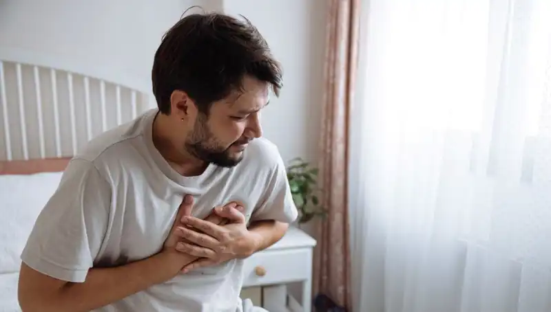 Sabahları Dikkat Edilmesi Gereken Belirtiler: Kalp Hastalığı Alarmı