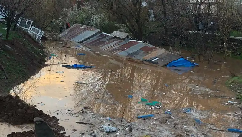 Bingöl'de Aniden Bastıran Sağanak, Tarım Alanlarını Felç Etti