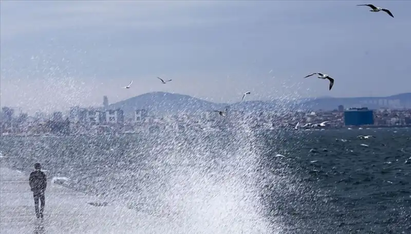 Marmara ve Ege’de Kuvvetli Rüzgar İle Tehlikeli Hava Koşulları Bekleniyor