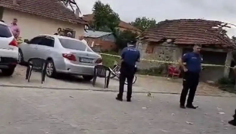 Yakın Arkadaşını Öldüren Şüpheli Tuvalette Yakalandı: Olayın Detayları