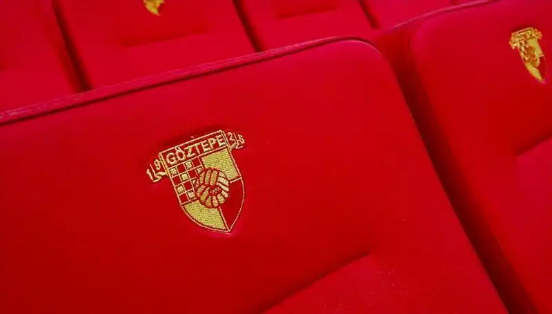 Göztepe, Transferde Bombayı Patlattı: Junior Olaitan ile Anlaşma Sağlandı!
