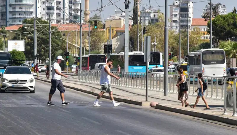Trafikte Ölümcül Bilinçsizlik: İkinci Sıraya Yerleşti, Ciddi Sonuçlar Doğuruyor