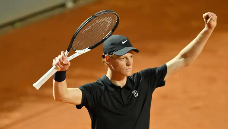 Wimbledon Yarı Finalinde Heyecan Dorukta! Kimler Finale Çıkacak?