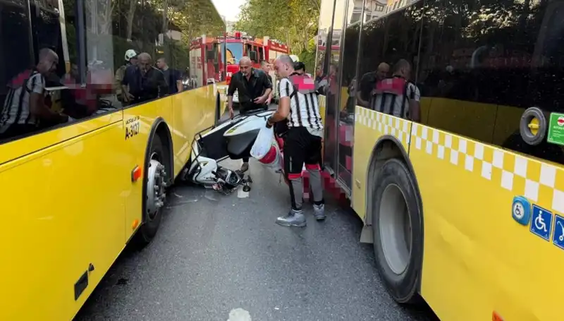 İETT Otobüslerinin Arasına Sıkışan Motosiklet Kazası: Detaylar Şok Edici
