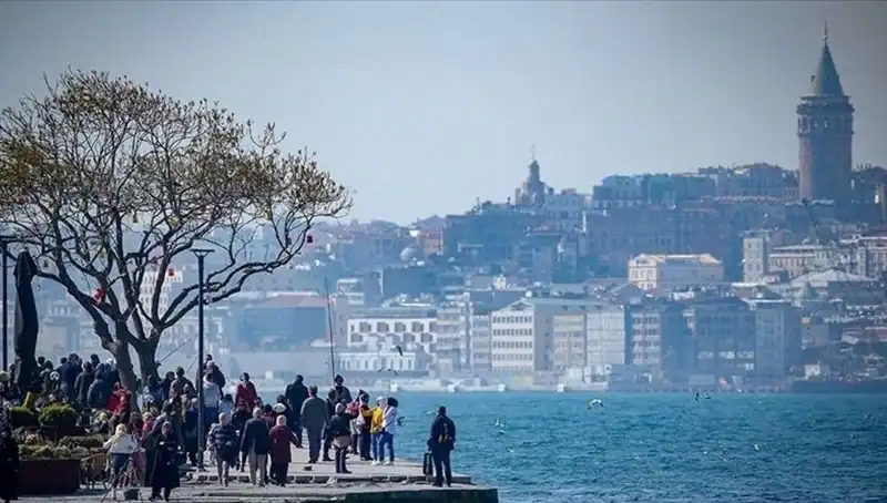 İstanbul’da Bahar Sevinci: Hafta Sonu Sıcak Hava Bekleniyor