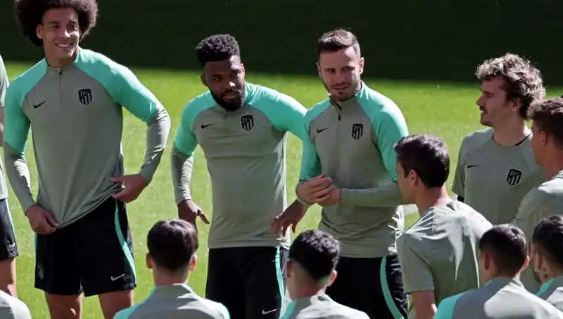 Chelsea ve Sevilla'nın Yıldızı Türkiye'ye Transfer Oluyor!