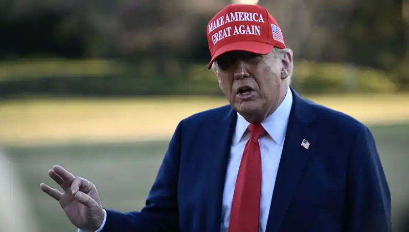 Trump, Ukrayna Krizinde Kendini Süper Kahraman Gibi Tanımladı!