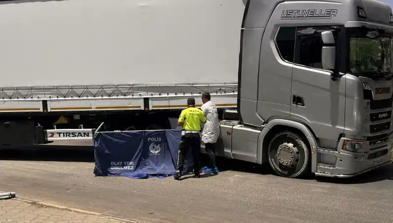 Gaziantep’te TIR Kazası: İki Kişinin Hayatına Mal Olduğu Korkunç Kaza