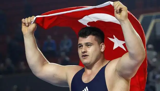 Milli Güreşçi Rıza Kayaalp’e Şok 4 Yıl Men Cezası: Nedenleri ve Sonuçları