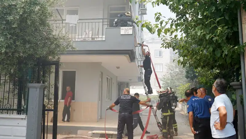 Arkadaş Kavgası Yangına Dönüştü: Daireler Alev Alev Yandı