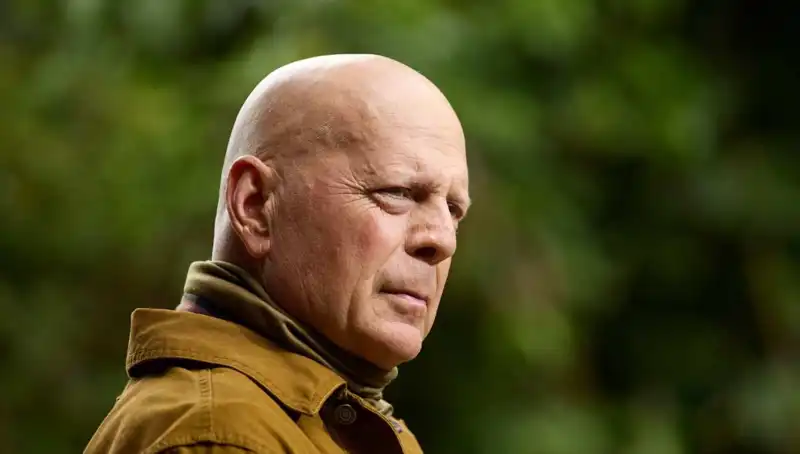 Bruce Willis'in Afazi Hastalığı: Belirtileri ve Dikkat Edilmesi Gerekenler