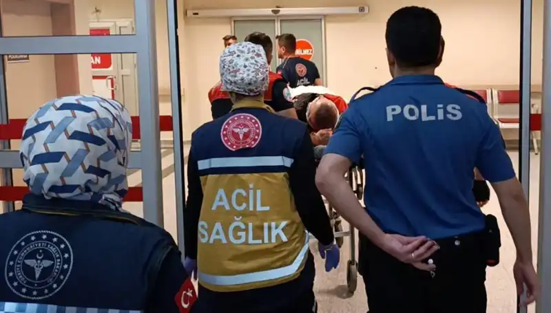 İstanbul'da Kaza Geçiren Polis Araçları İki Yaralı, Hayati Tehlike Yok