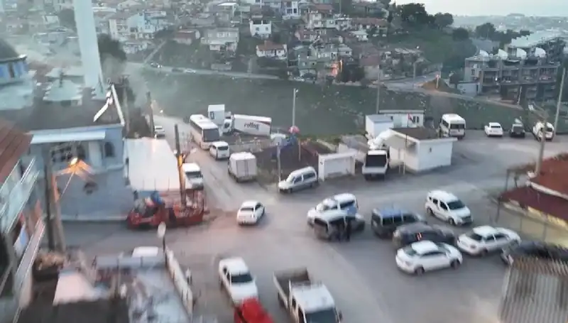 İzmir'de Şok Baskınlar: 99 Operasyon ve 133 Gözaltı Gerçekleşti!