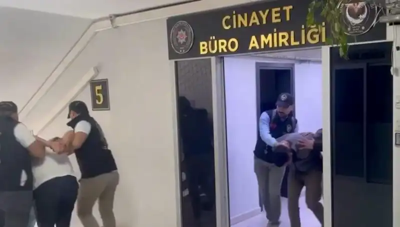 Silahlı Saldırıların Perde Arkasında Suç Örgütü Eylemleri: 9 Kişi Tutuklandı