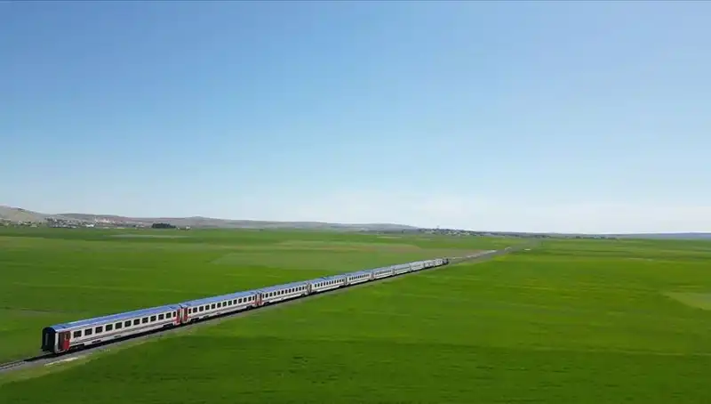 Diyarbakır Ekspresi: İlk Durağı Malatya ile Yolculuğuna Başlıyor!