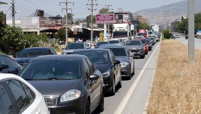 Aydın ve Muğla Arasında 60 Kilometrelik Araç Kuyruğu Neden Oluştu?