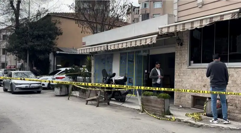 İstanbul'da Oto Tamircisi İş Yerinde Gizemli Şekilde Hayatını Kaybetti
