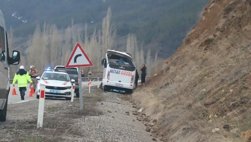 Oltu'da İşçi Servisi Kazası: Yaralı Sayısı Artıyor!