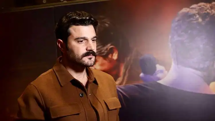 Murat Göğebakan: Kalbim Yaralı Filmi ve Oyuncu Kadrosu Hakkında Bilmeniz Gerekenler